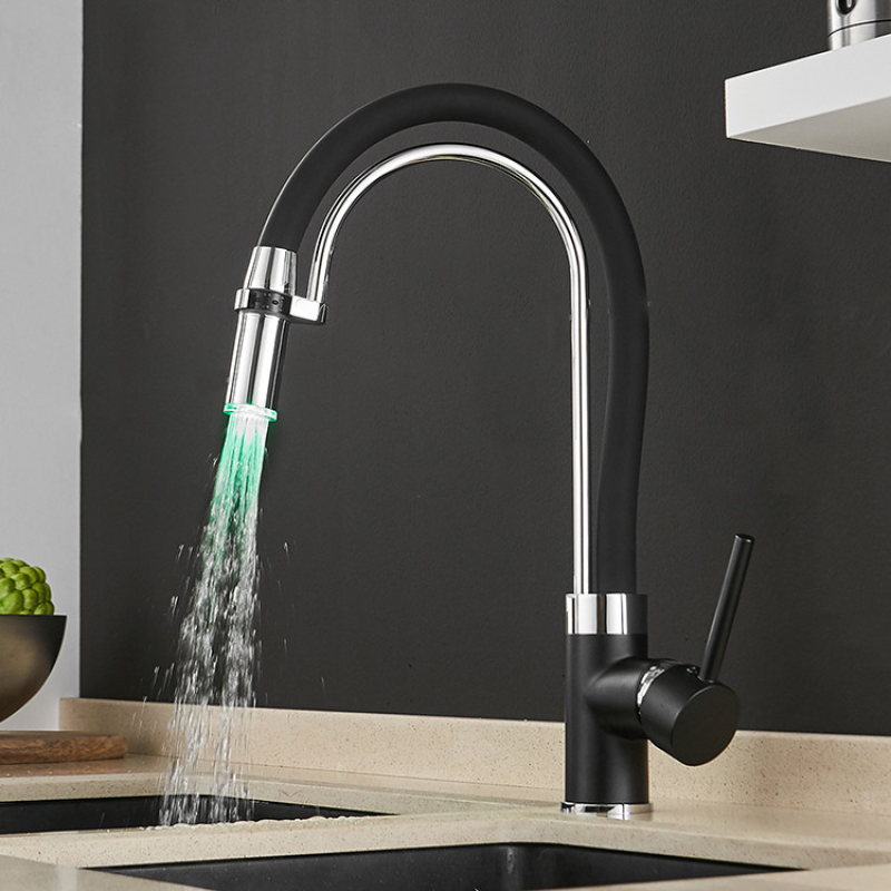 Змішувач для кухні WanFan з висувним зливом, з температурним підсвічуванням, 2 режиму для гарячої і холодної вод