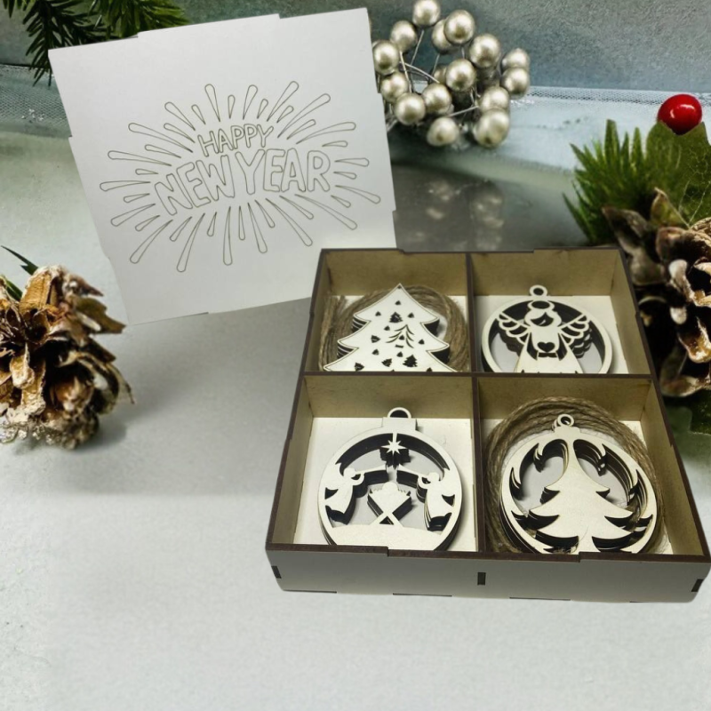 Набір дерев“яних іграшок на ялинку «Happy New Year» в коробці 20 шт, 4 види, розмір 18х18х4,5 см