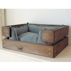 Дерев“яний лежак для кішки